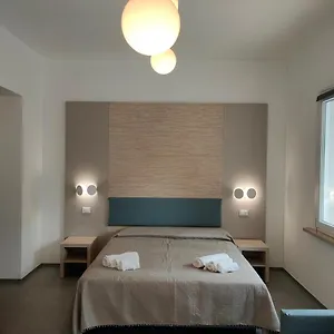 Iris Ar Holiday-home Peschiera del Garda