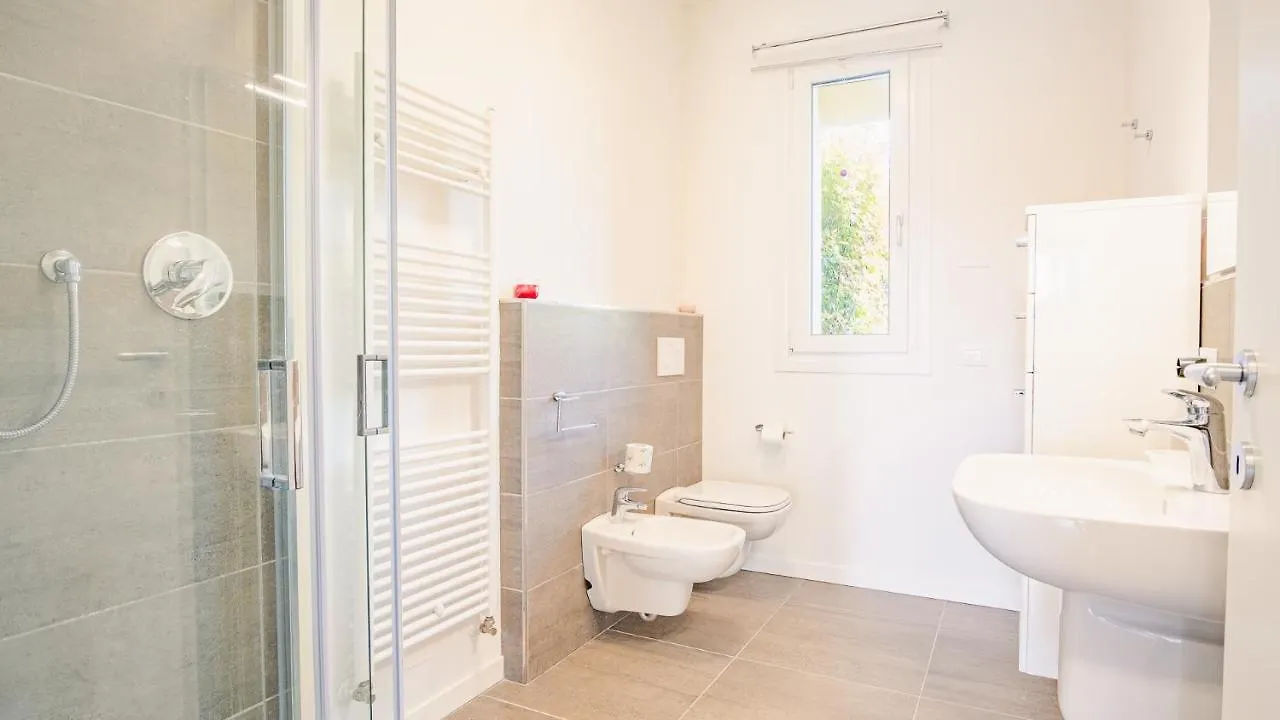 Tra Le Vigne Di Peschiera - Italian Homing Apartment Peschiera del Garda Italy